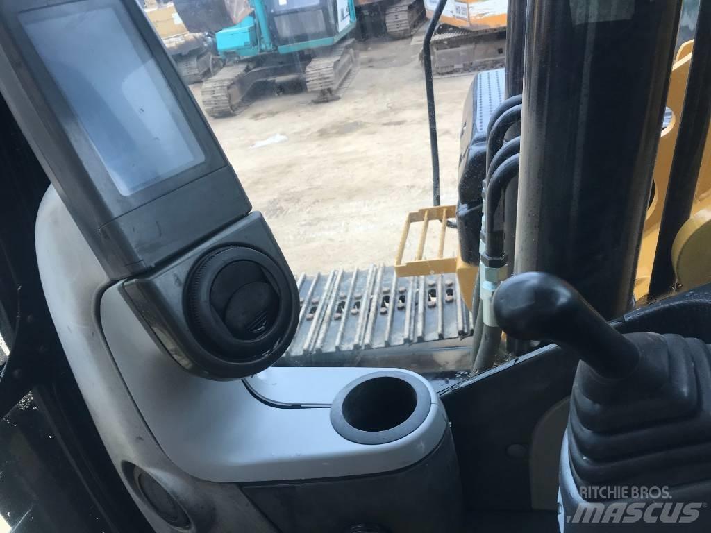 CAT 320 D L Excavatoare pe șenile
