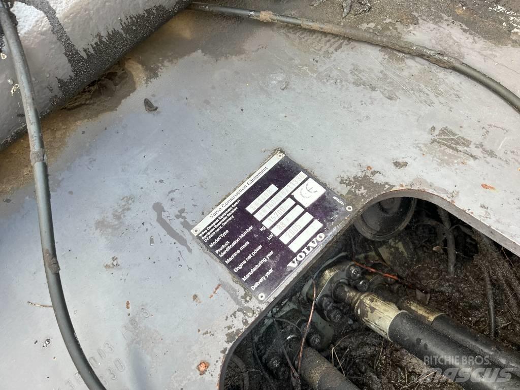Volvo EW 140 B Excavatoare cu roti