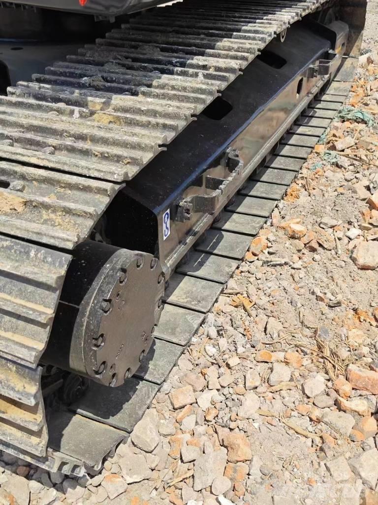 Hitachi ZX200 Excavatoare pe șenile
