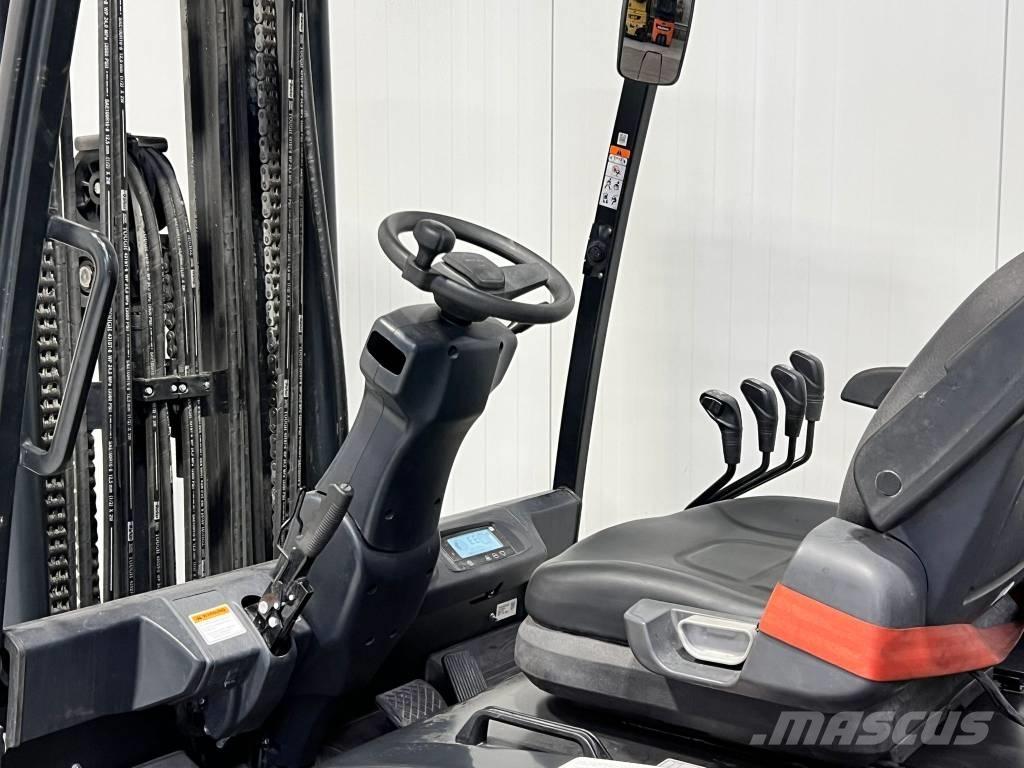 Doosan B50XC-7 Stivuitor electric