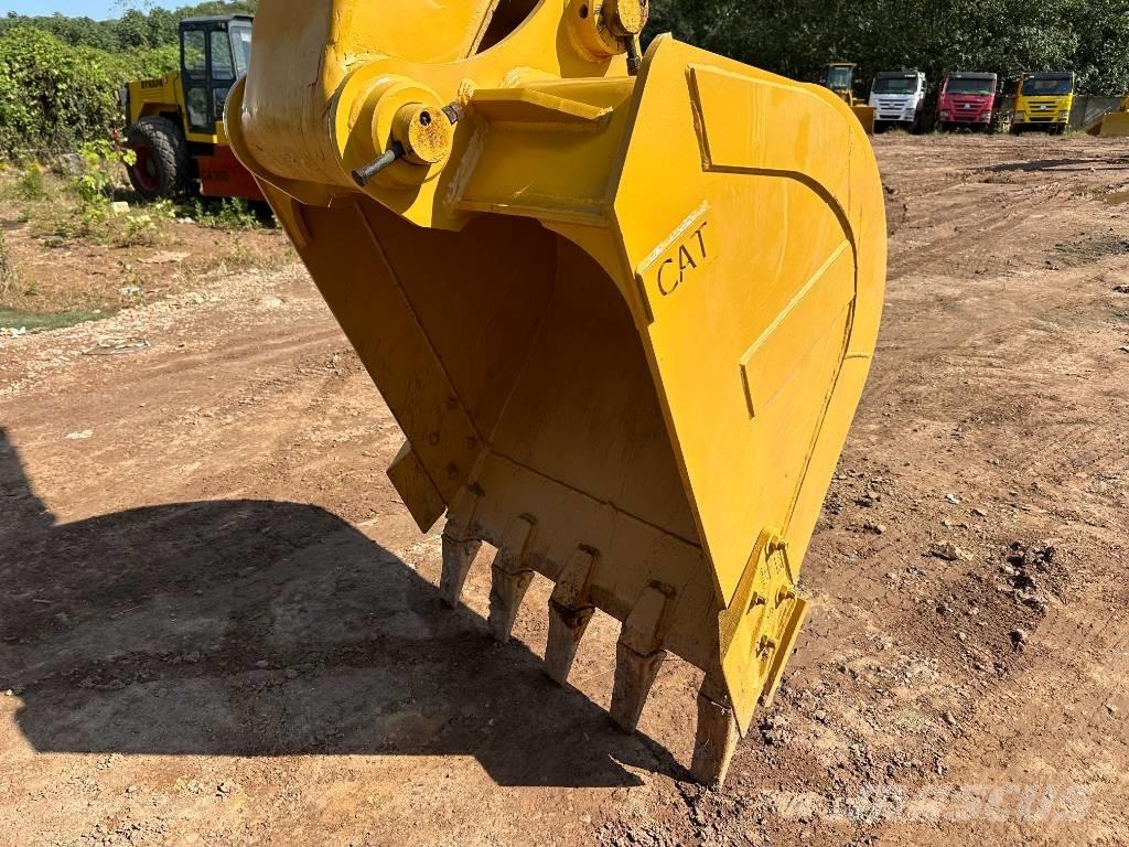 CAT 320CL Excavatoare pe șenile
