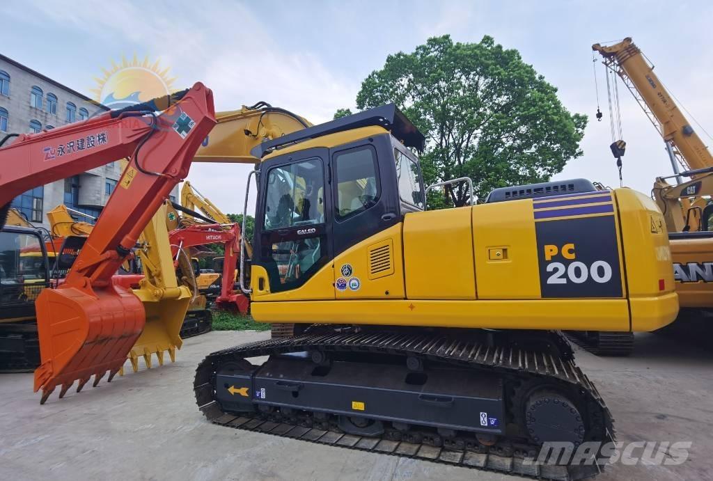 Komatsu PC 200-7 Excavatoare pe șenile
