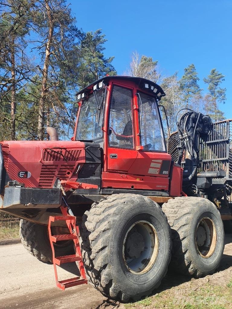 Komatsu 895 Transportoare
