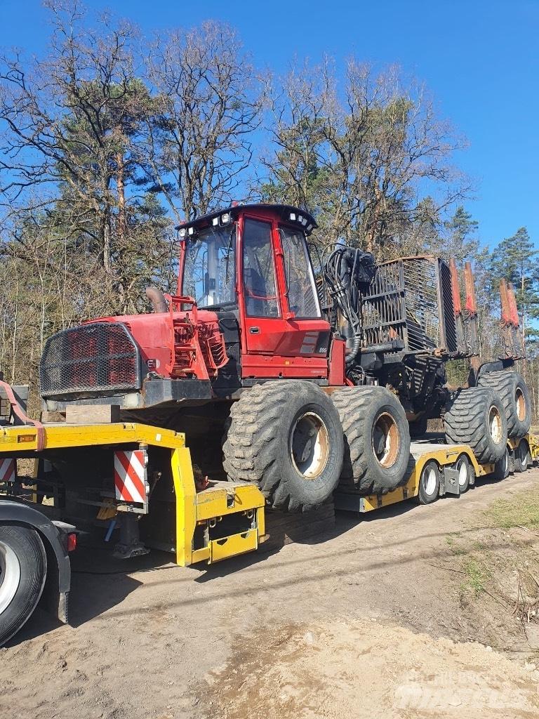 Komatsu 895 Transportoare