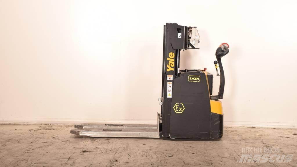 Yale MS20 Transpaleta manuala