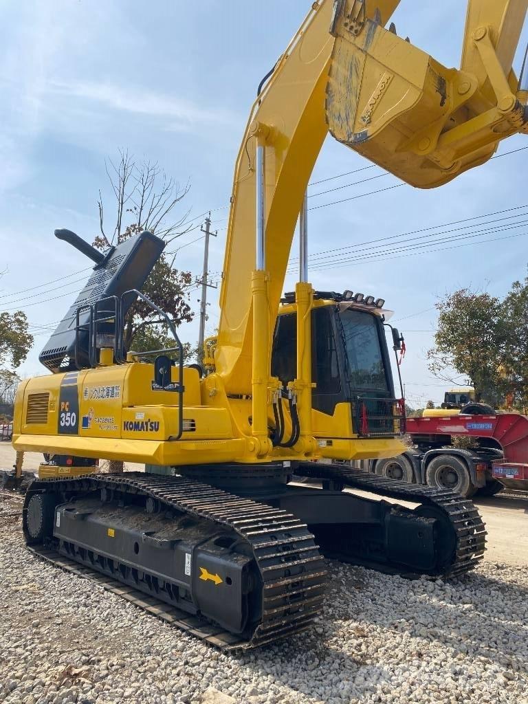 Komatsu 240LC-8 Excavatoare pe șenile

