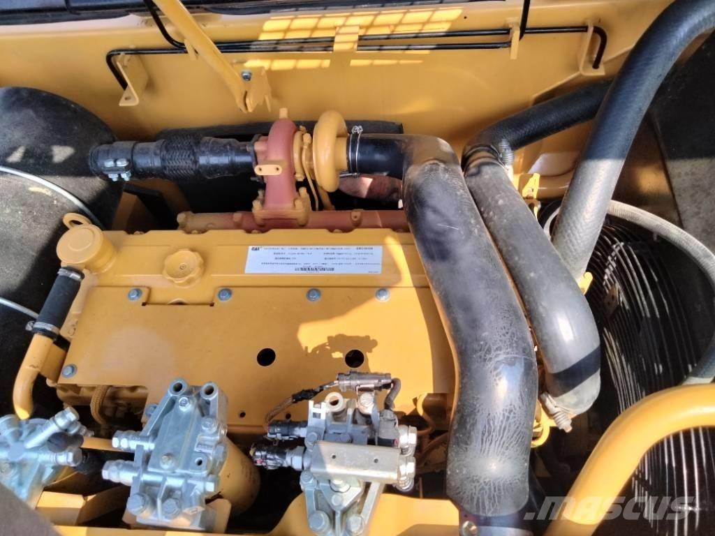 CAT 320 D Excavatoare pe șenile
