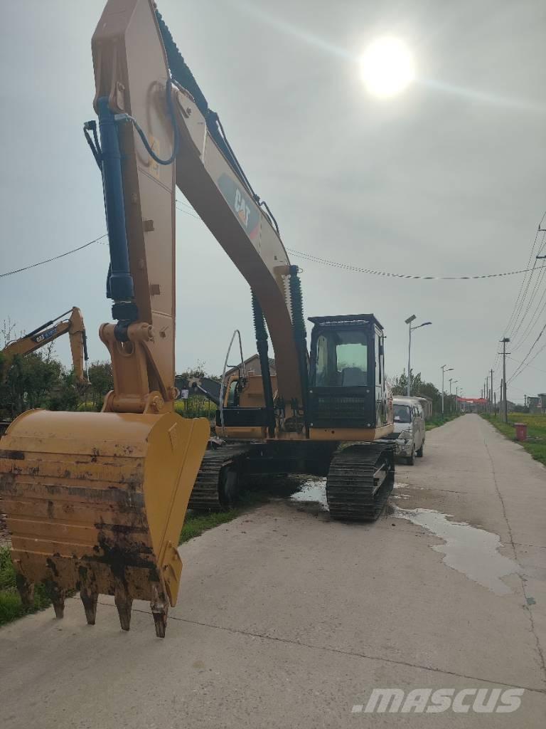 CAT 320 D Excavatoare pe șenile
