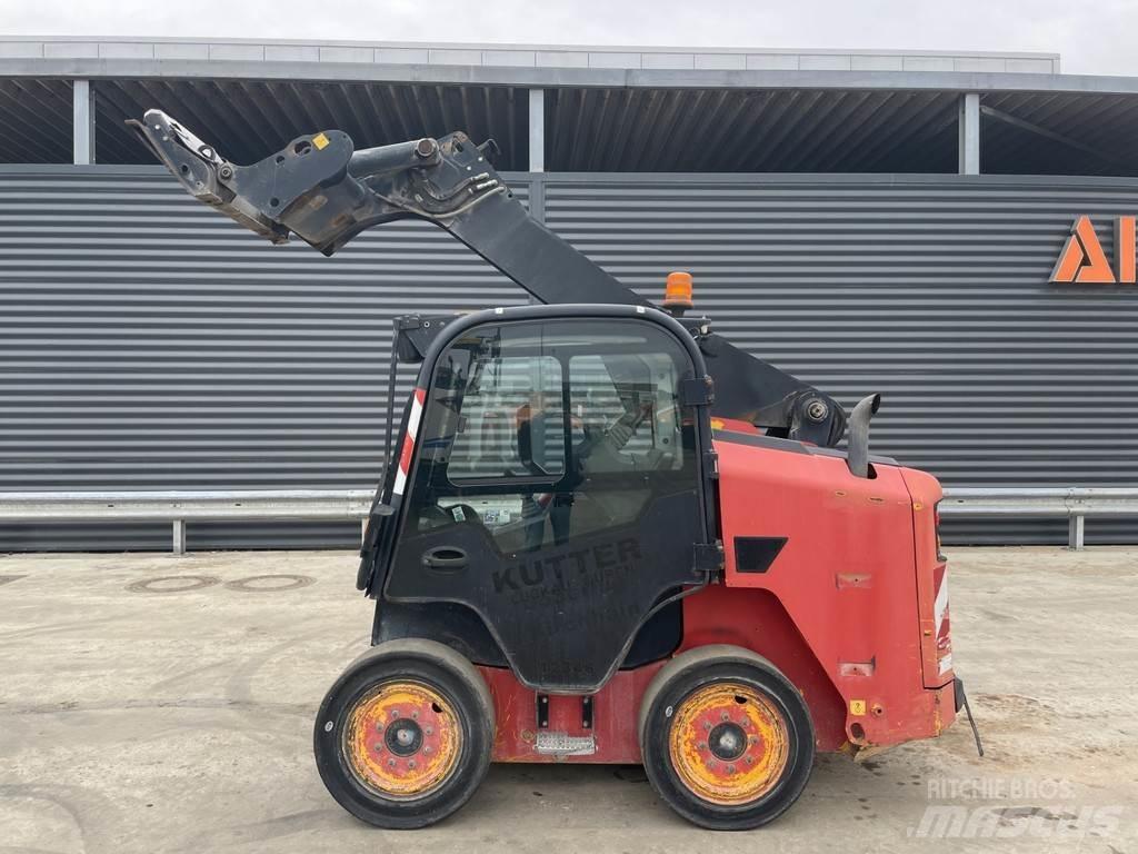 JCB R260 Utilaje de manevrarea a bustenilor