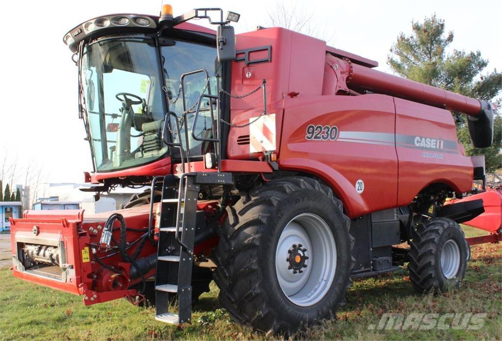 Case IH AF 9230 Combine de secerat