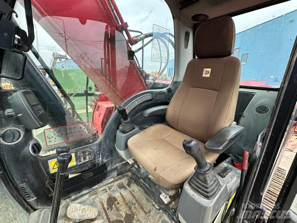 JCB JS 240 N LC Excavatoare pe șenile
