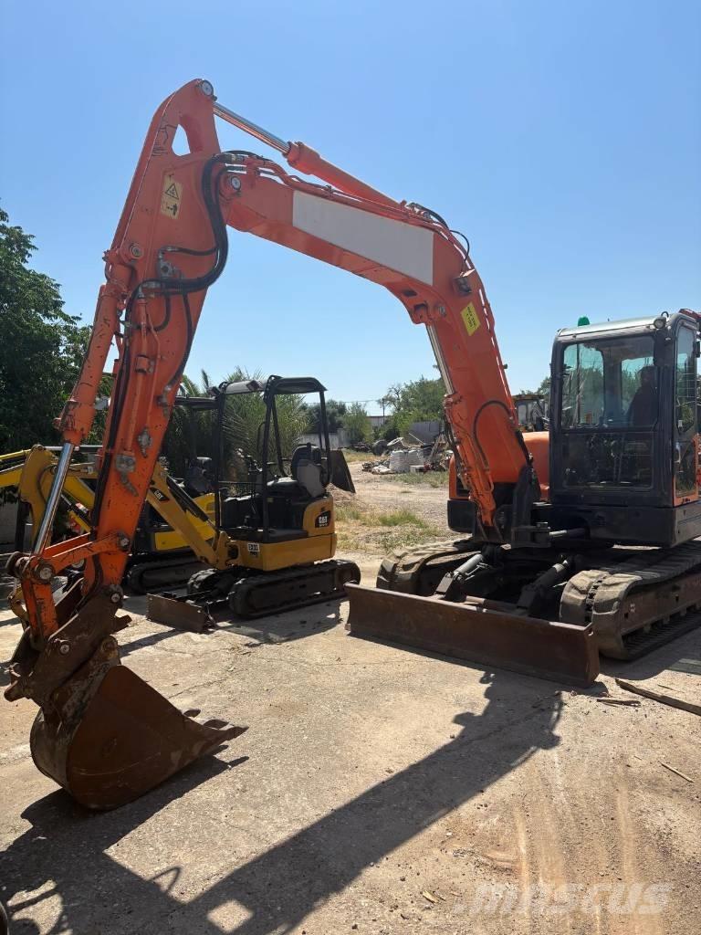 Doosan DX 80 R Excavatoare 7t - 12t