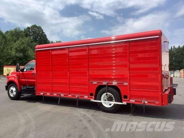 Ford F650 Camioane transport bauturi