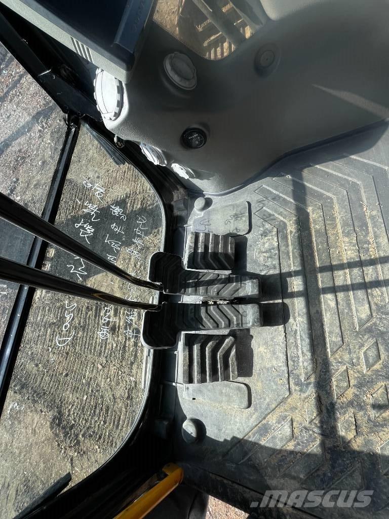Volvo EC 220 Excavatoare pe șenile
