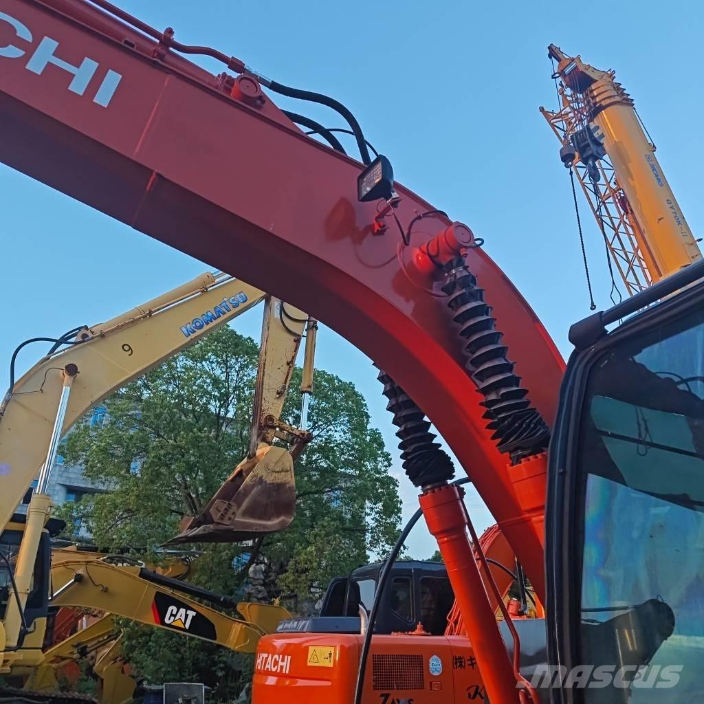 Hitachi ZX120 Excavatoare pe șenile
