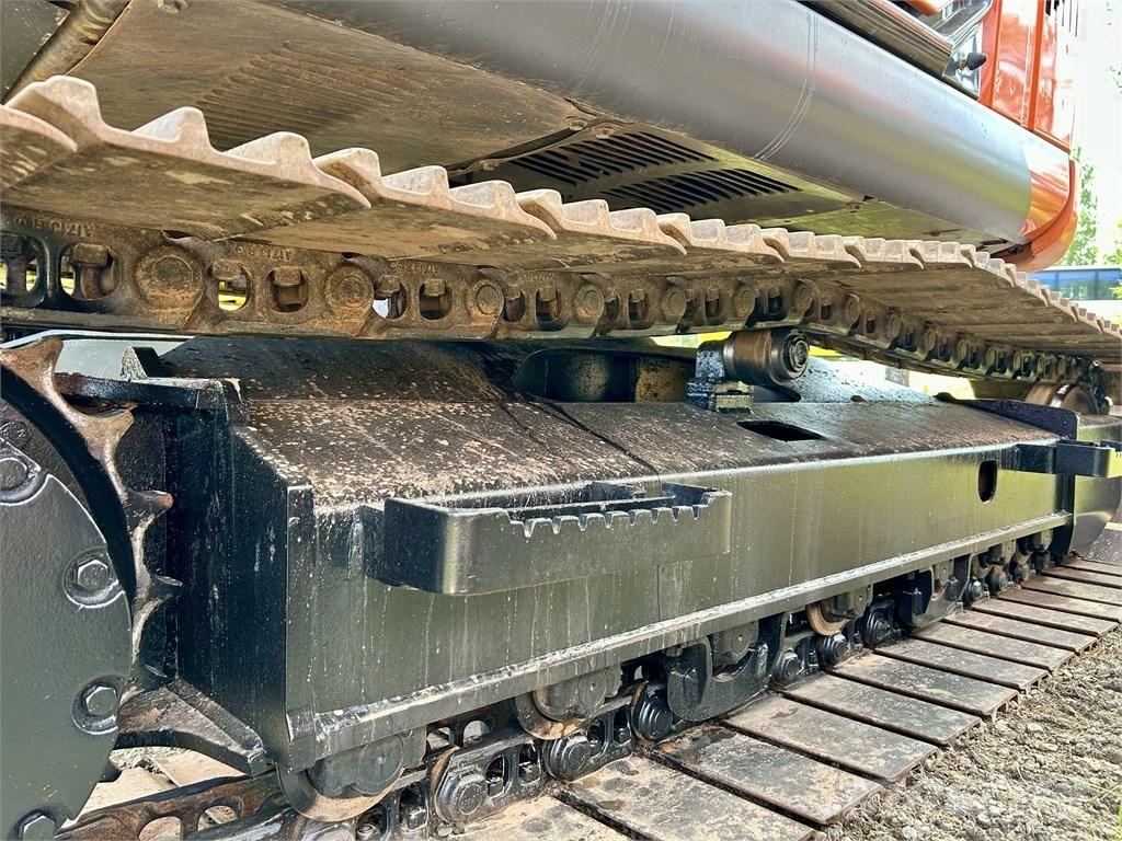Hitachi ZX135US-7 Excavatoare pe șenile
