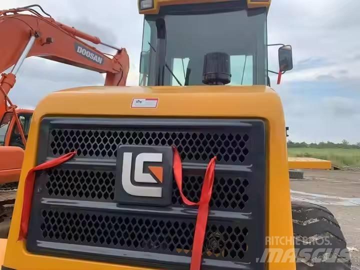 LiuGong 835 Incarcator pe pneuri
