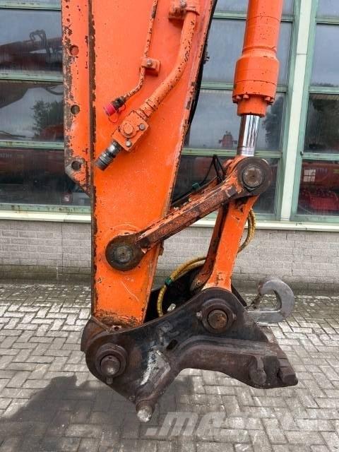 Hitachi ZX 210 LC-3 Excavatoare pe șenile

