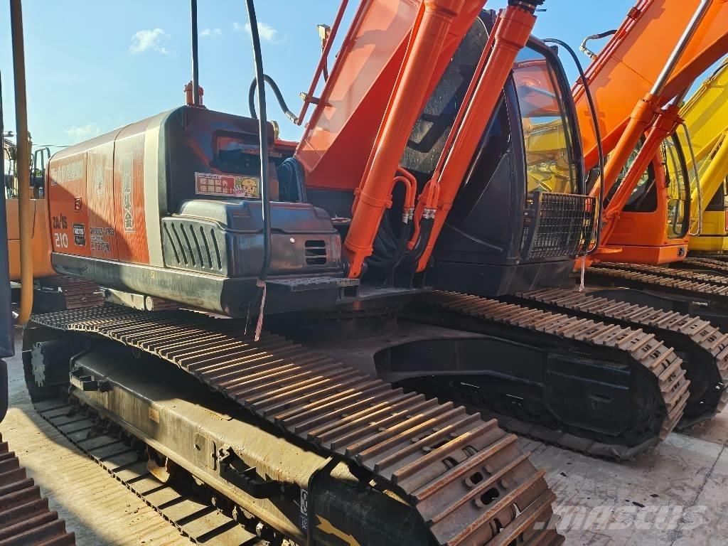 Hitachi ZX 210 Excavatoare pe șenile
