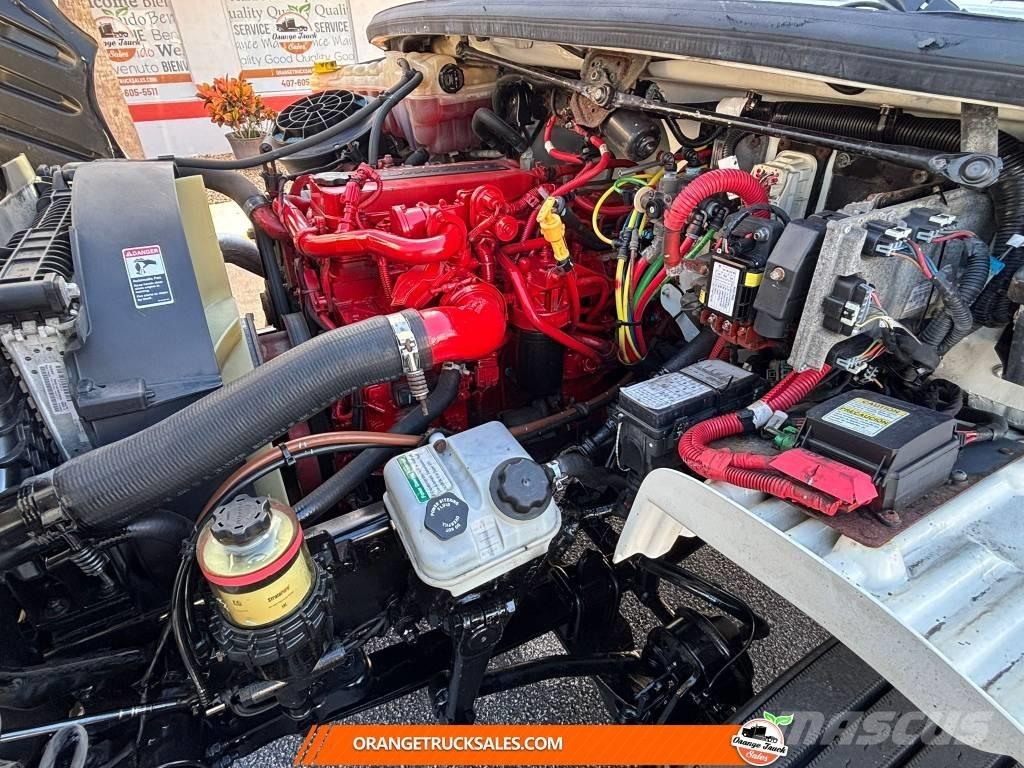 Freightliner M2 Autocamioane