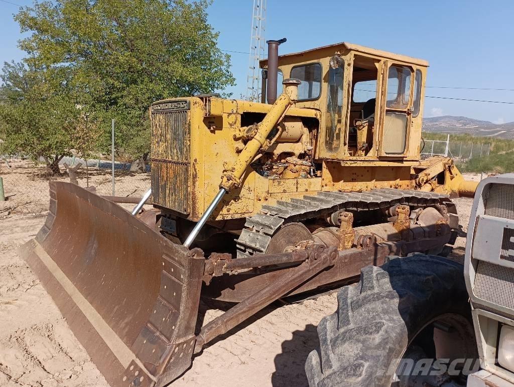 Komatsu D 85 A-12 Buldozere pe senile