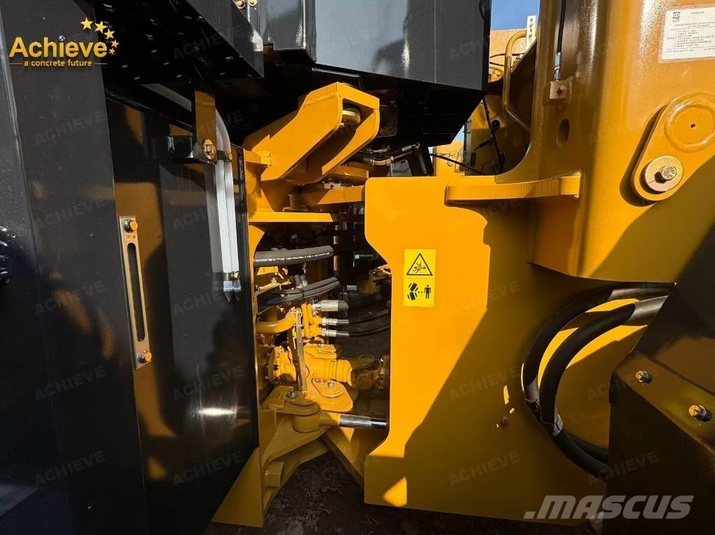 SEM 655D Incarcator pe pneuri