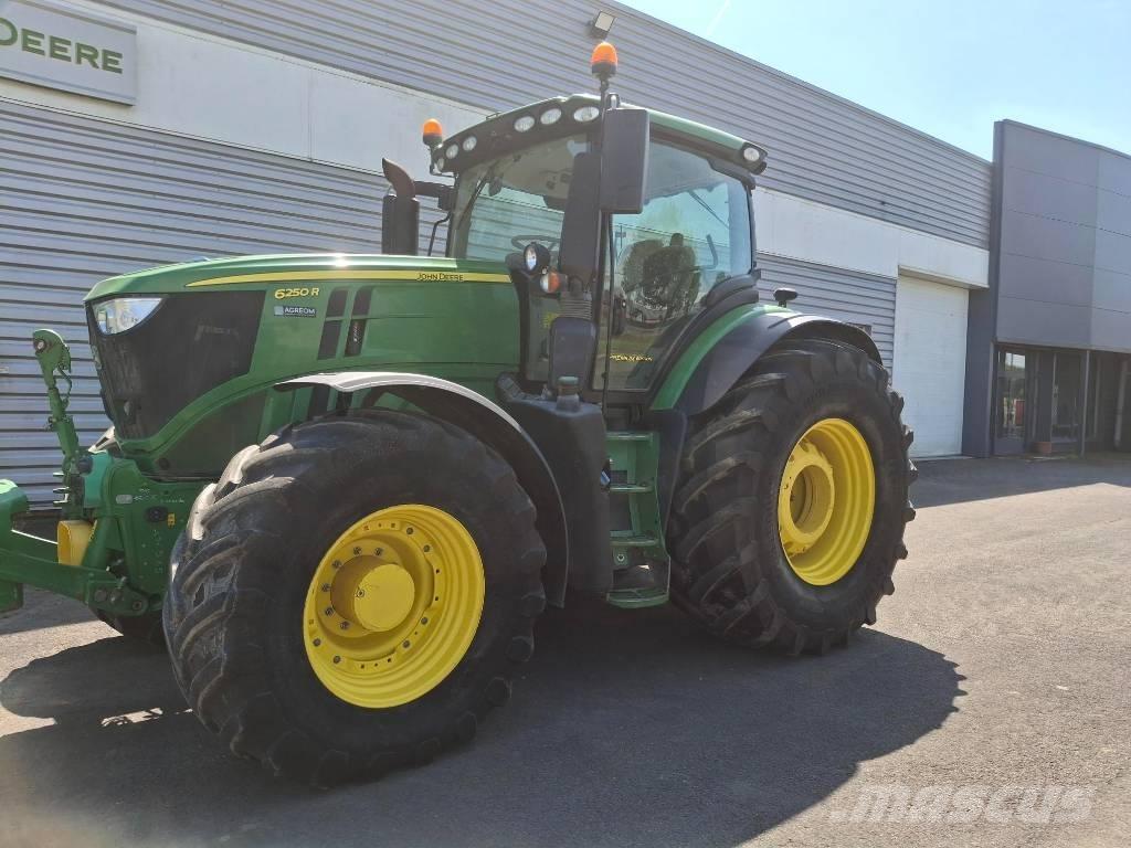John Deere 6250R Tractoare