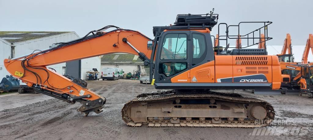Doosan DX225LC-5 Excavatoare pe șenile
