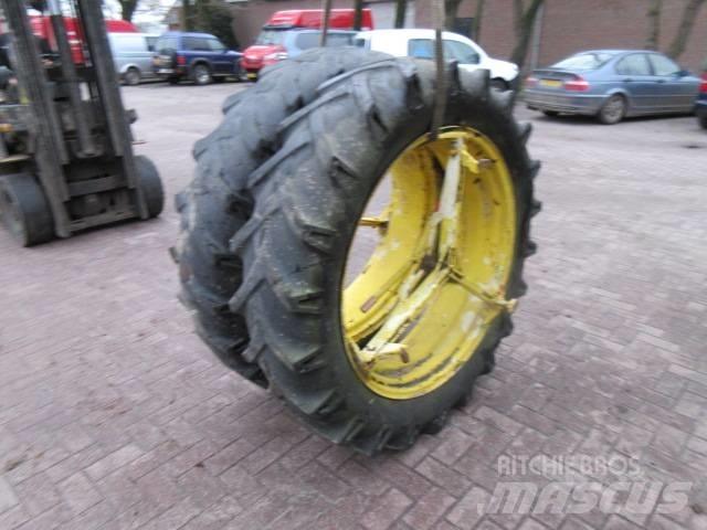 Vredestein 12.4/38 Roti