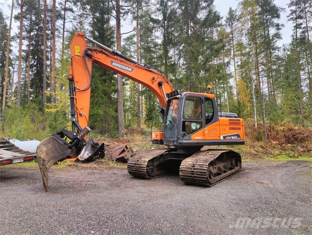 Doosan DX160 LC-5 Excavatoare pe șenile
