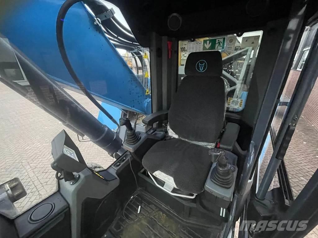Fuchs MHL335 Paleta de manipulare