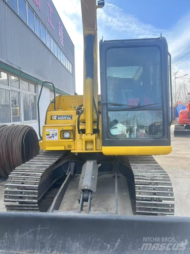 Komatsu PC 70 Excavatoare pe șenile
