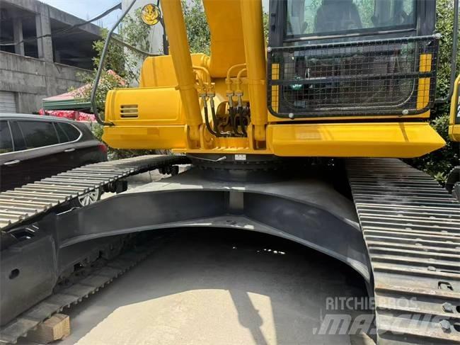 Komatsu PC 220 Excavatoare pe șenile
