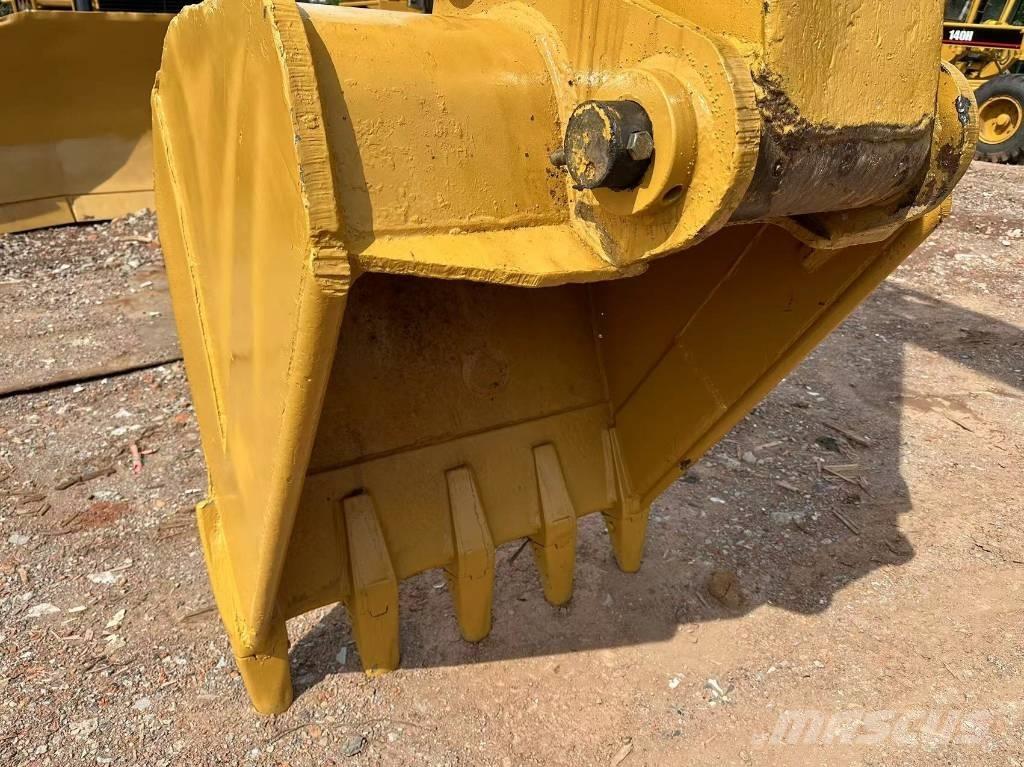 CAT 320 B Excavatoare pe șenile
