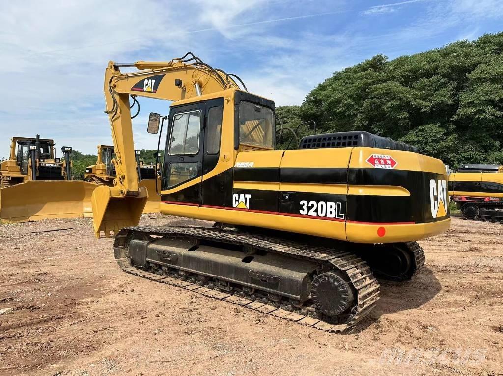 CAT 320 B Excavatoare pe șenile
