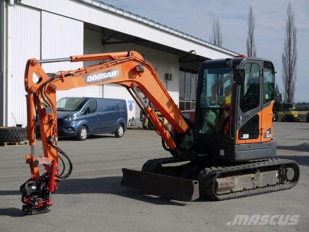 Doosan DX 60 R Mini excavatoare < 7t