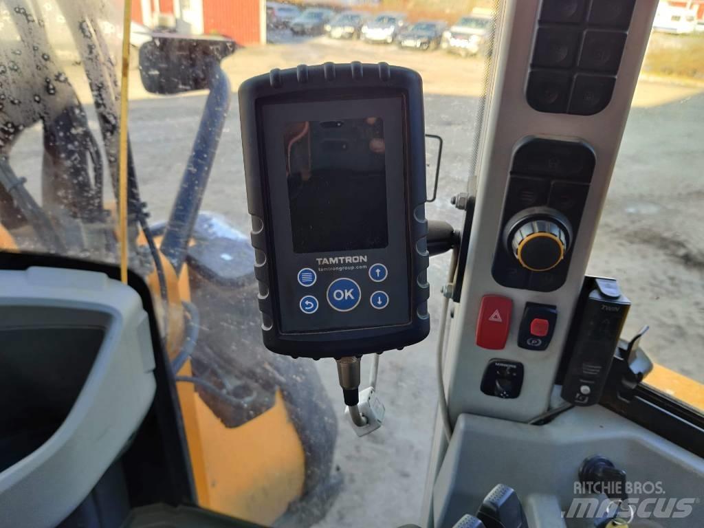 JCB 457HT Incarcator pe pneuri