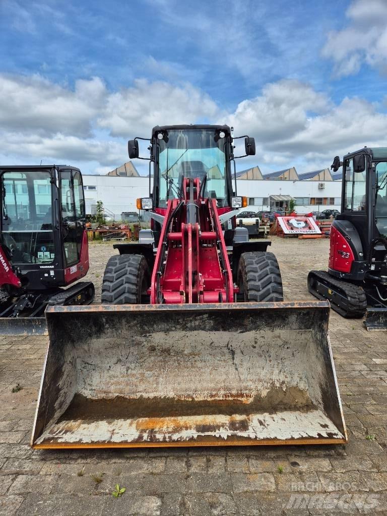 Yanmar V100/5 Incarcator pe pneuri