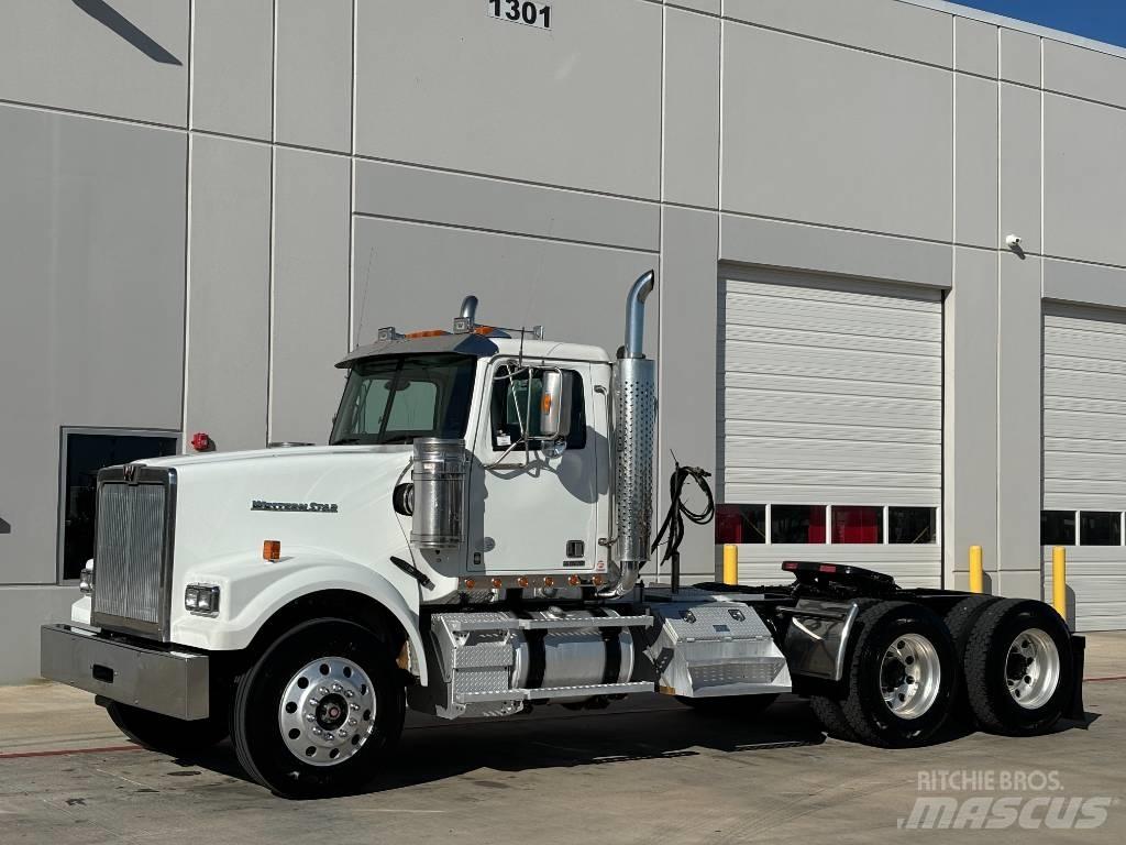Western Star 4900 Autotractoare