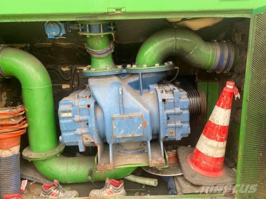 Amphitec Vortex 8000 Camion vidanje