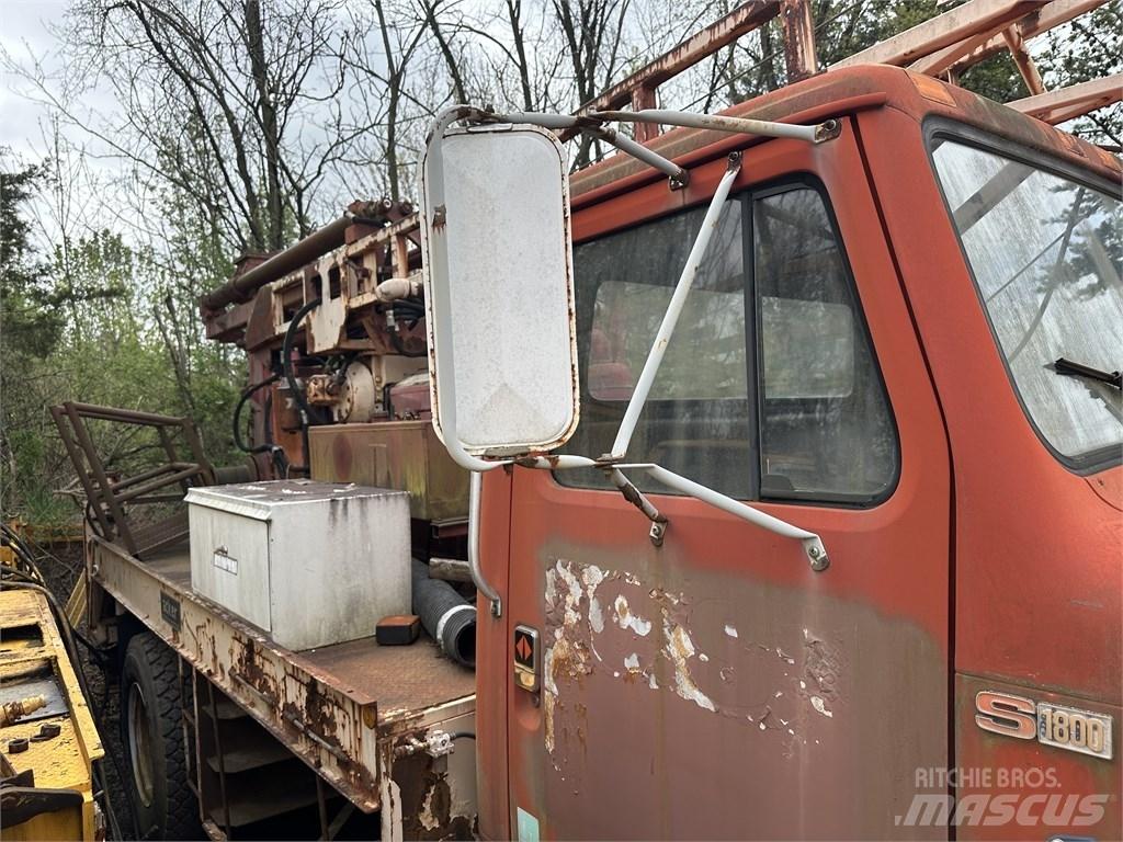 Navistar 1854 Camioane platforma/prelata