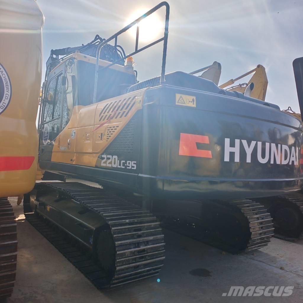 Hyundai 220LC-9T Excavatoare pe șenile
