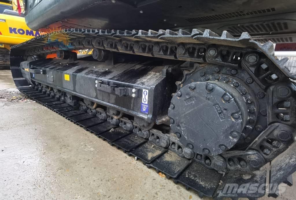 Hitachi ZX 200 Excavatoare pe șenile

