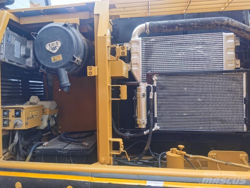 CAT 320 D Excavatoare pe șenile
