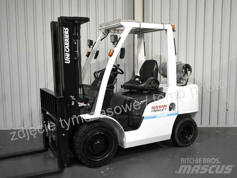 Nissan UG1F2A35DU Stivuitor GPL