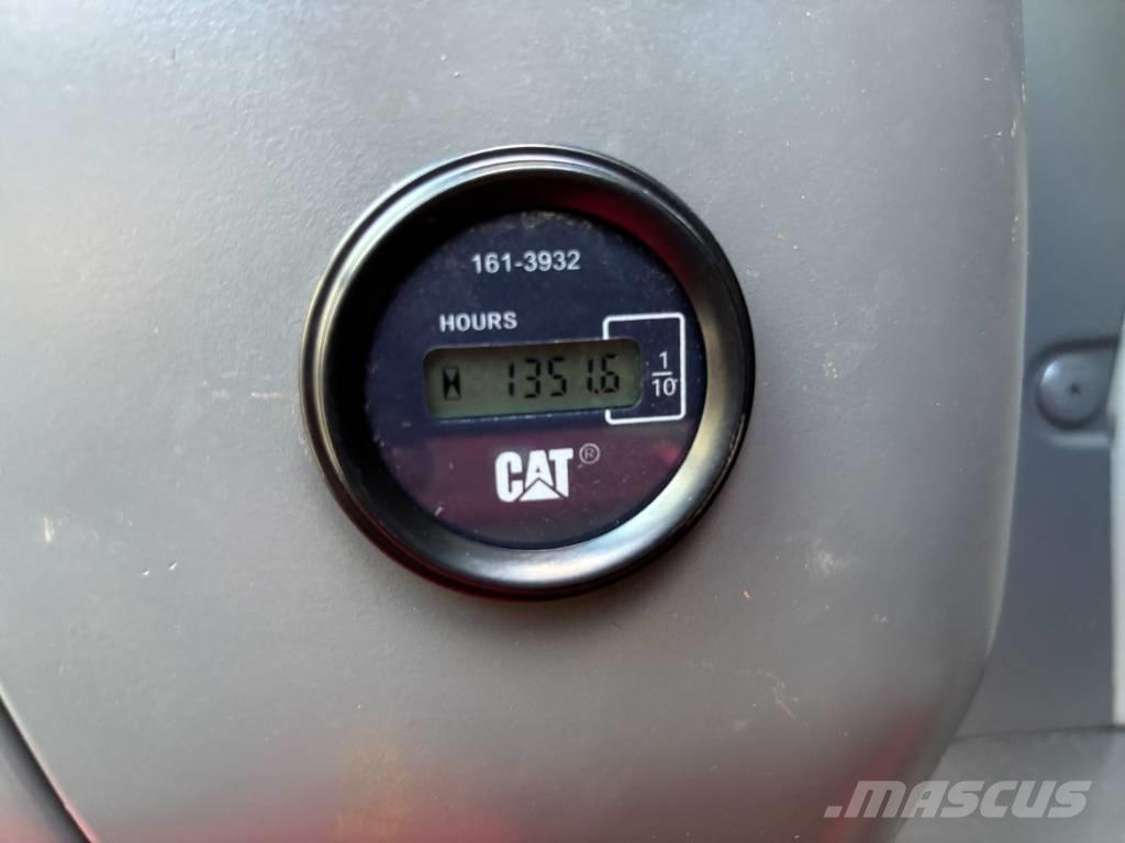 CAT 329 D Excavatoare pe șenile
