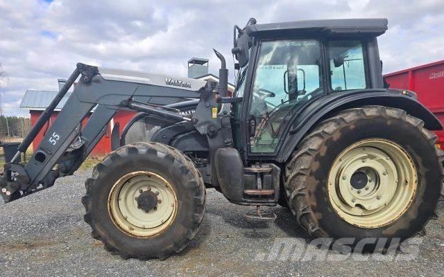 Valtra N141 HiTech Tractoare