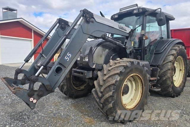 Valtra N141 HiTech Tractoare