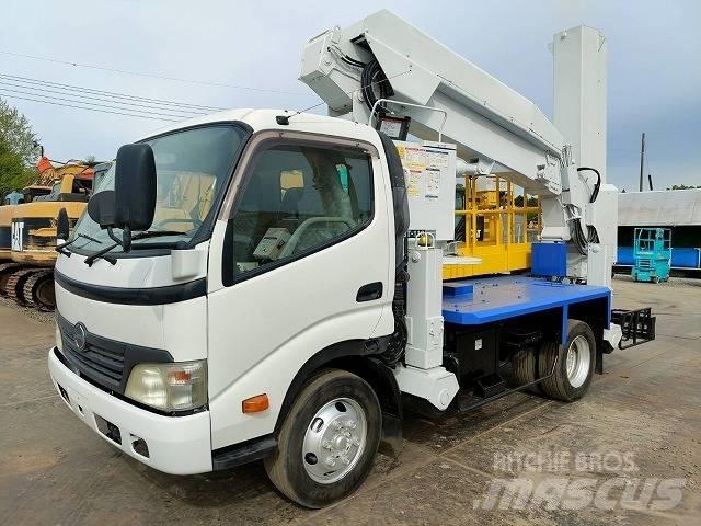 Tadano BT-110-1 Platforme aeriene montate pe camion