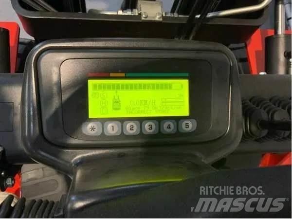 EP EFL 302 (3000KG) Stivuitor electric